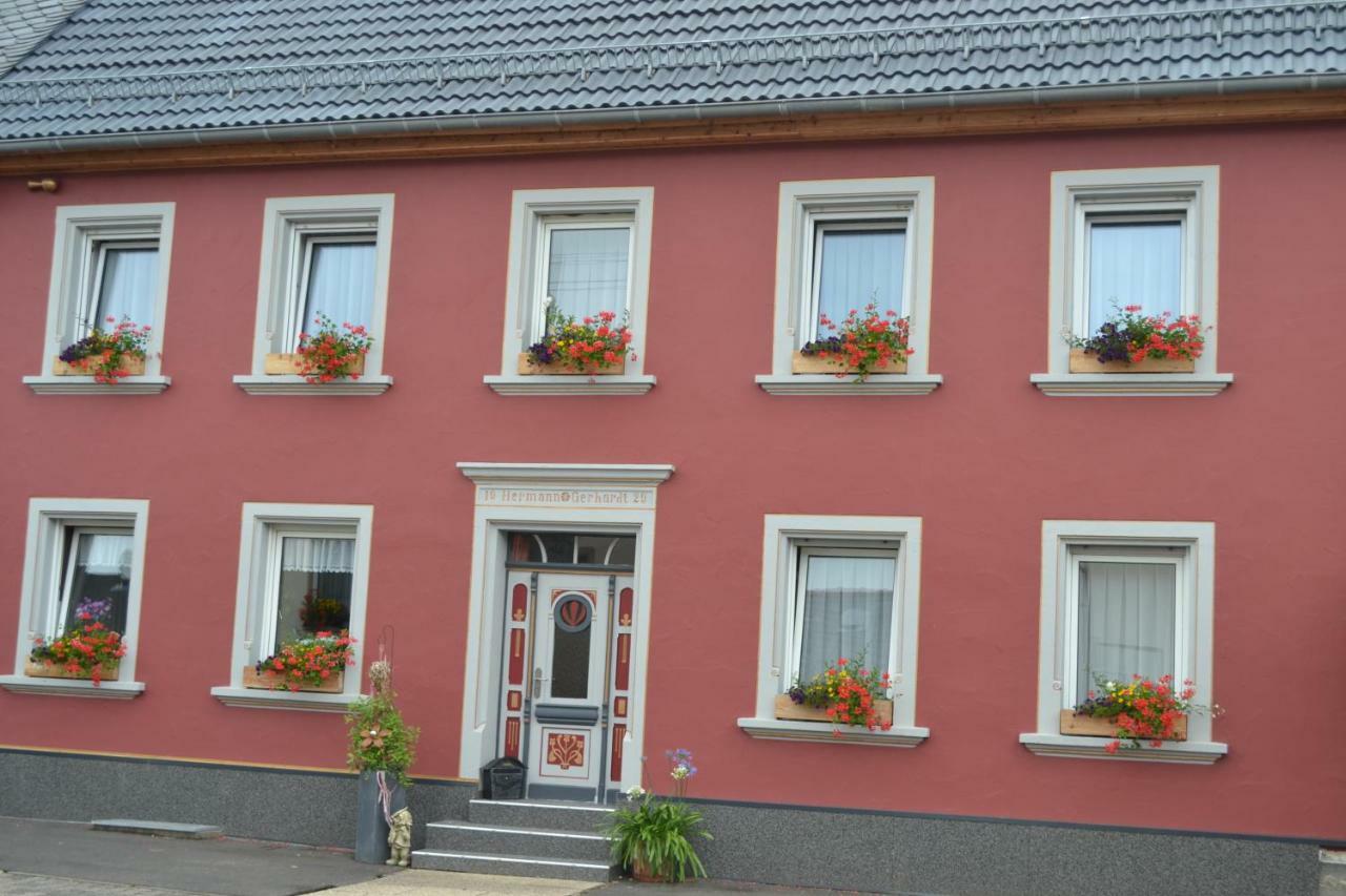 Pension - Hierzer Herborn  Exteriér fotografie